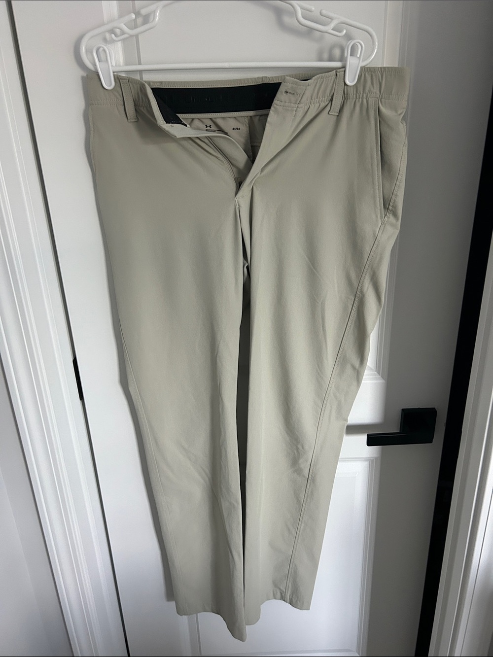 Under Armour Men's Chino Pants in Light Beige